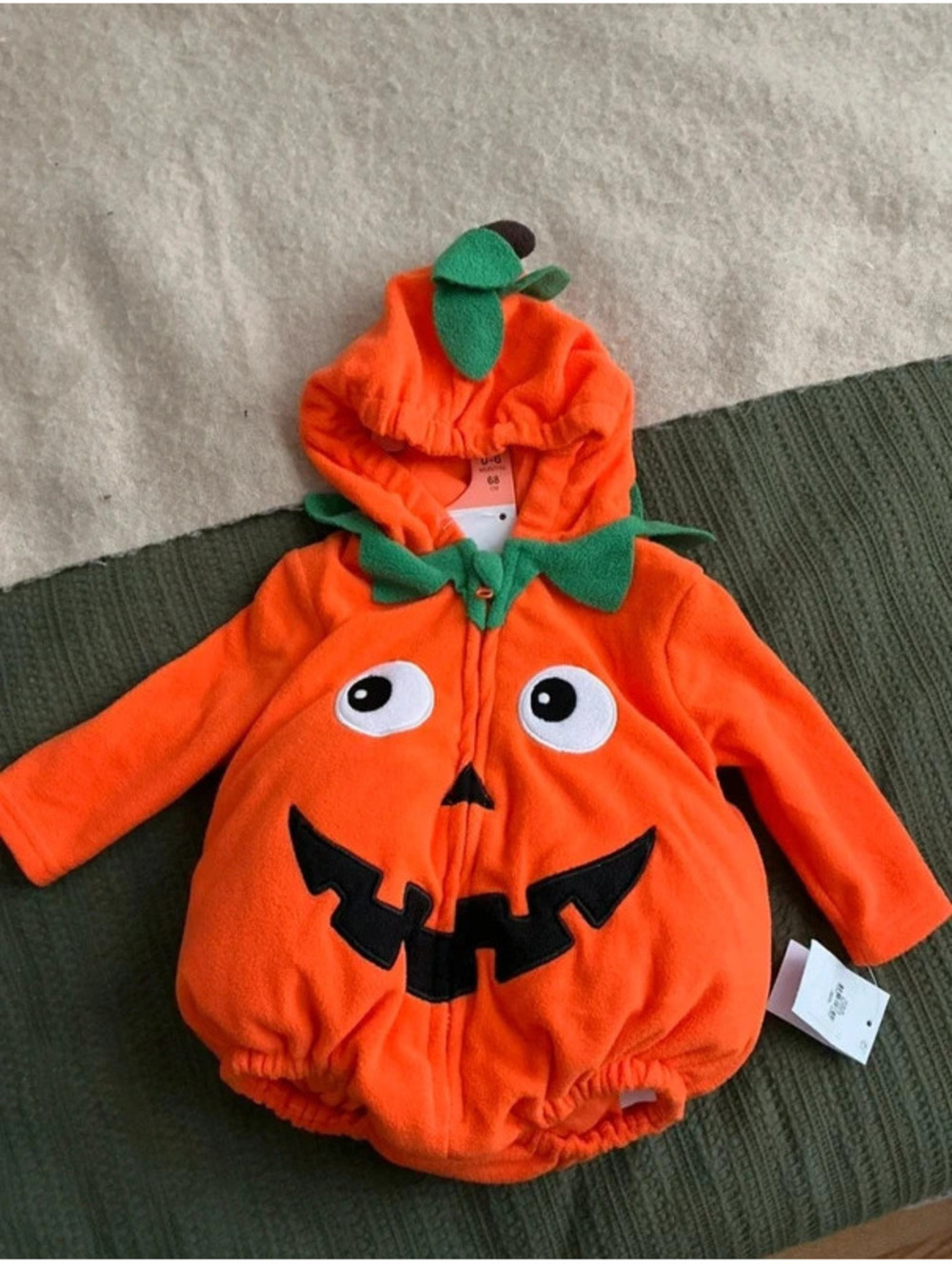 Baby Pumpkin costume size 0-6m